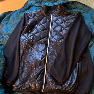 Stylish sporty black jacket from Simons